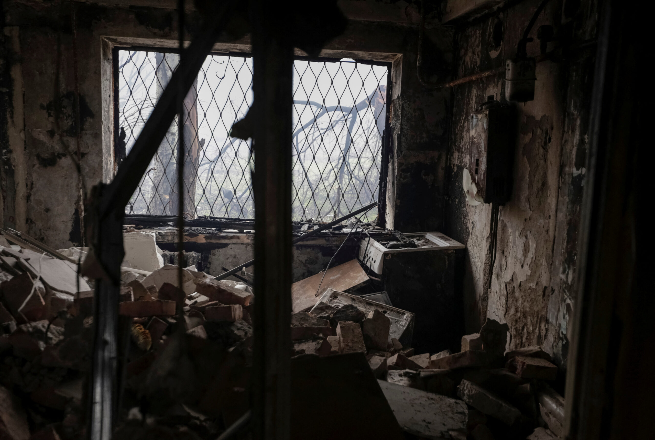 A view shows a flat in apartment building damaged by a Russian military strike, amid Russia's attack on Ukraine, in the front line town of Bakhmut, in Donetsk region, Ukraine. REUTERS/Anna Kudriavtseva